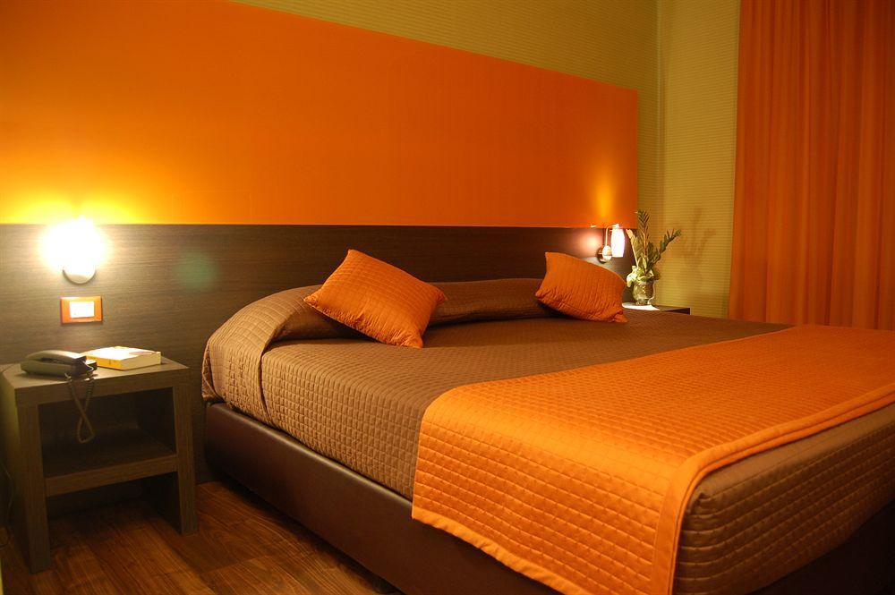 Andrea Doria Hotel มารีนาดีรากูซา ภายนอก รูปภาพ