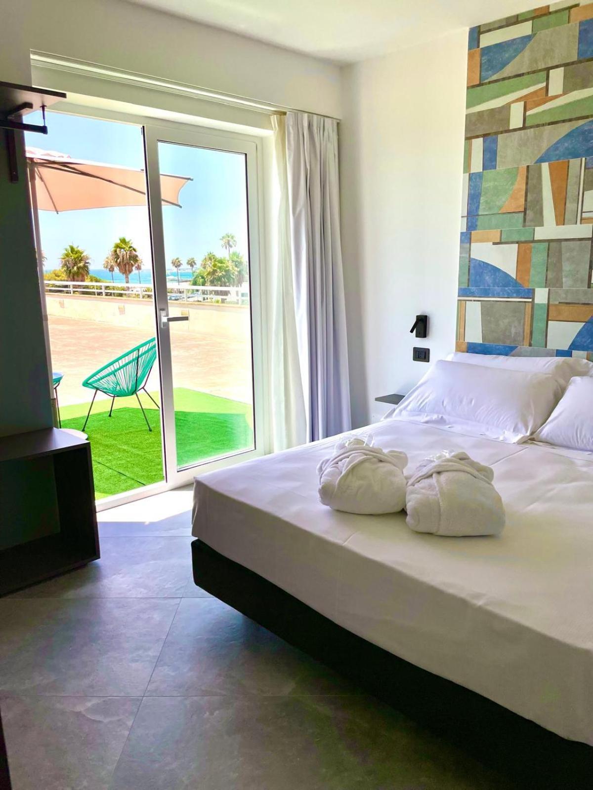 Andrea Doria Hotel มารีนาดีรากูซา ภายนอก รูปภาพ