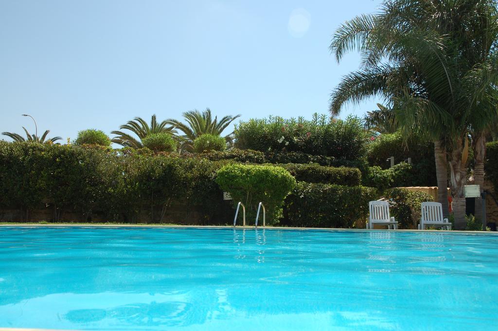 Andrea Doria Hotel มารีนาดีรากูซา ภายนอก รูปภาพ