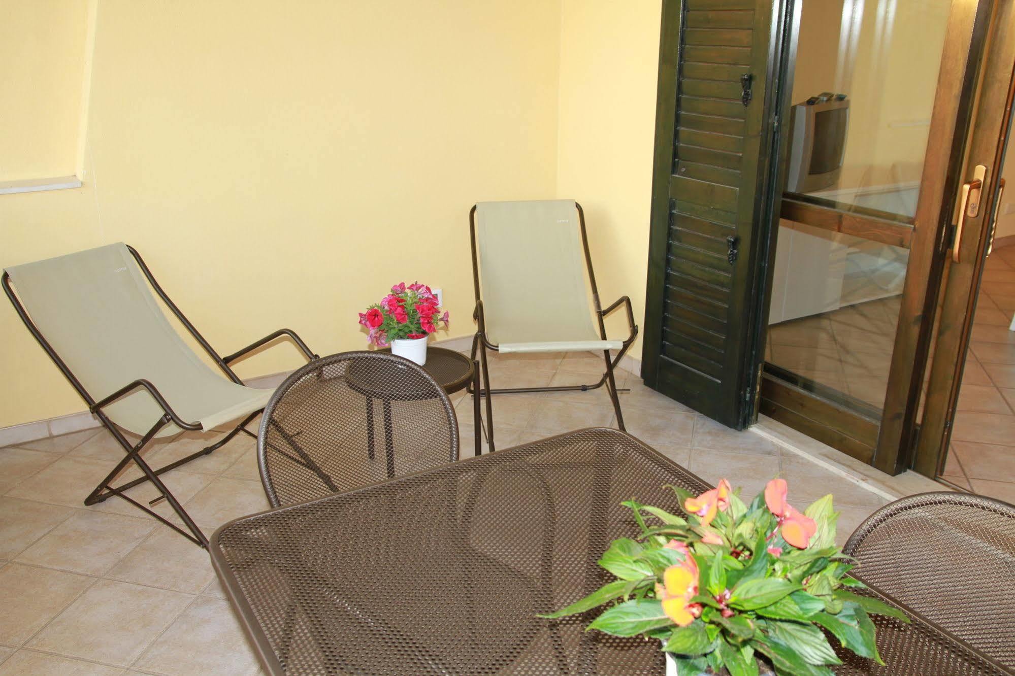 Andrea Doria Hotel มารีนาดีรากูซา ภายนอก รูปภาพ