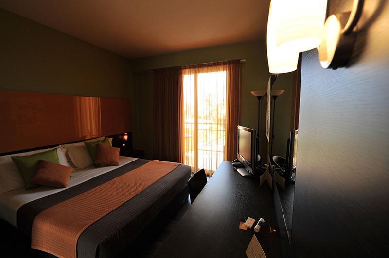 Andrea Doria Hotel มารีนาดีรากูซา ภายนอก รูปภาพ